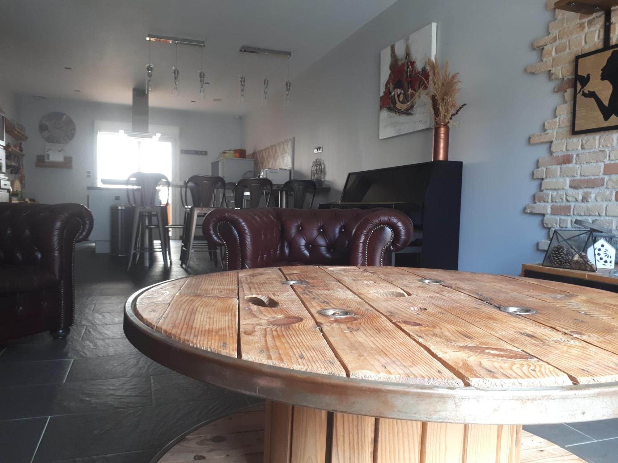 Maison De Village Avec Sa Charmante Petite Cour Interieure Fleury  Bagian luar foto